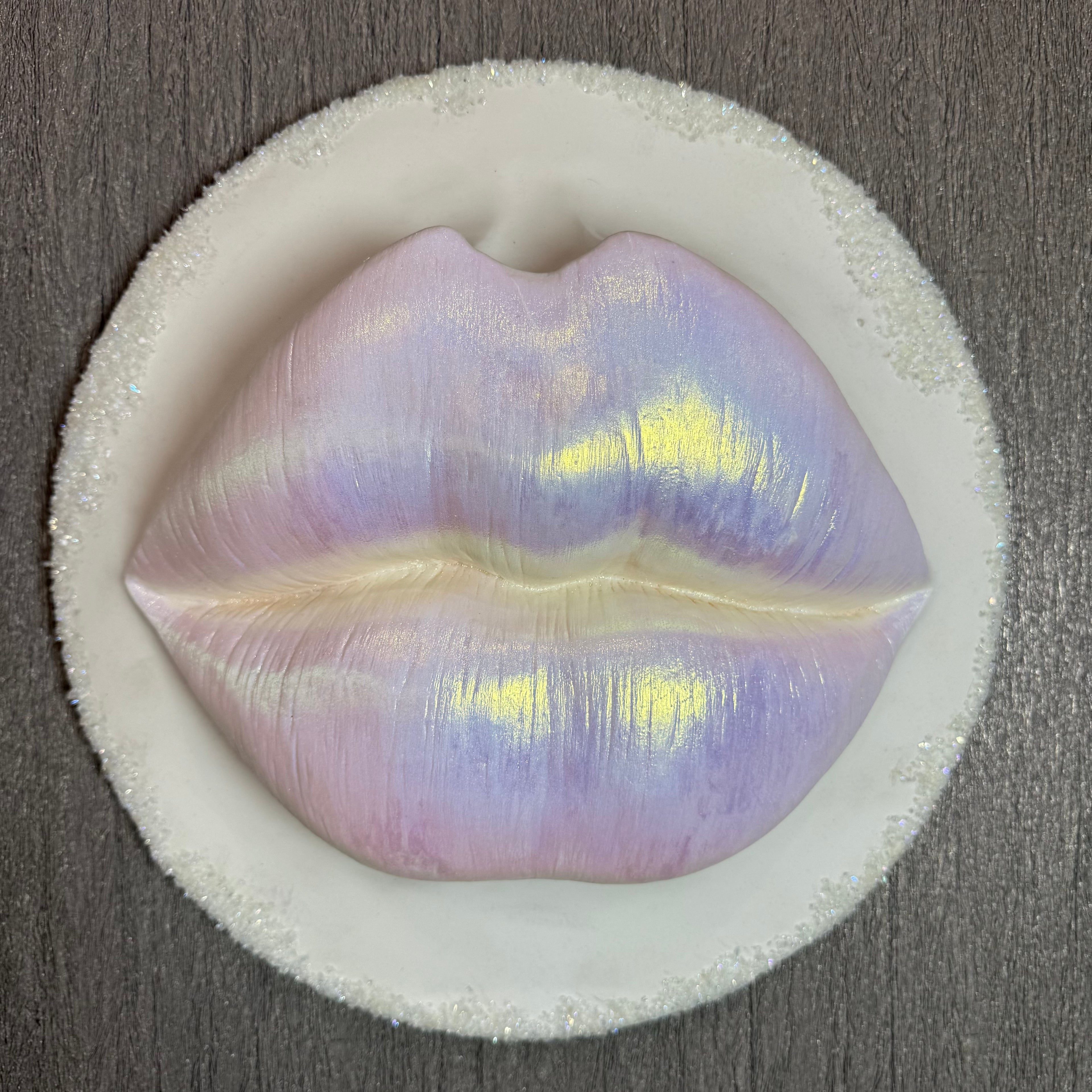 Ice Princess Puckered Lips Sculpture