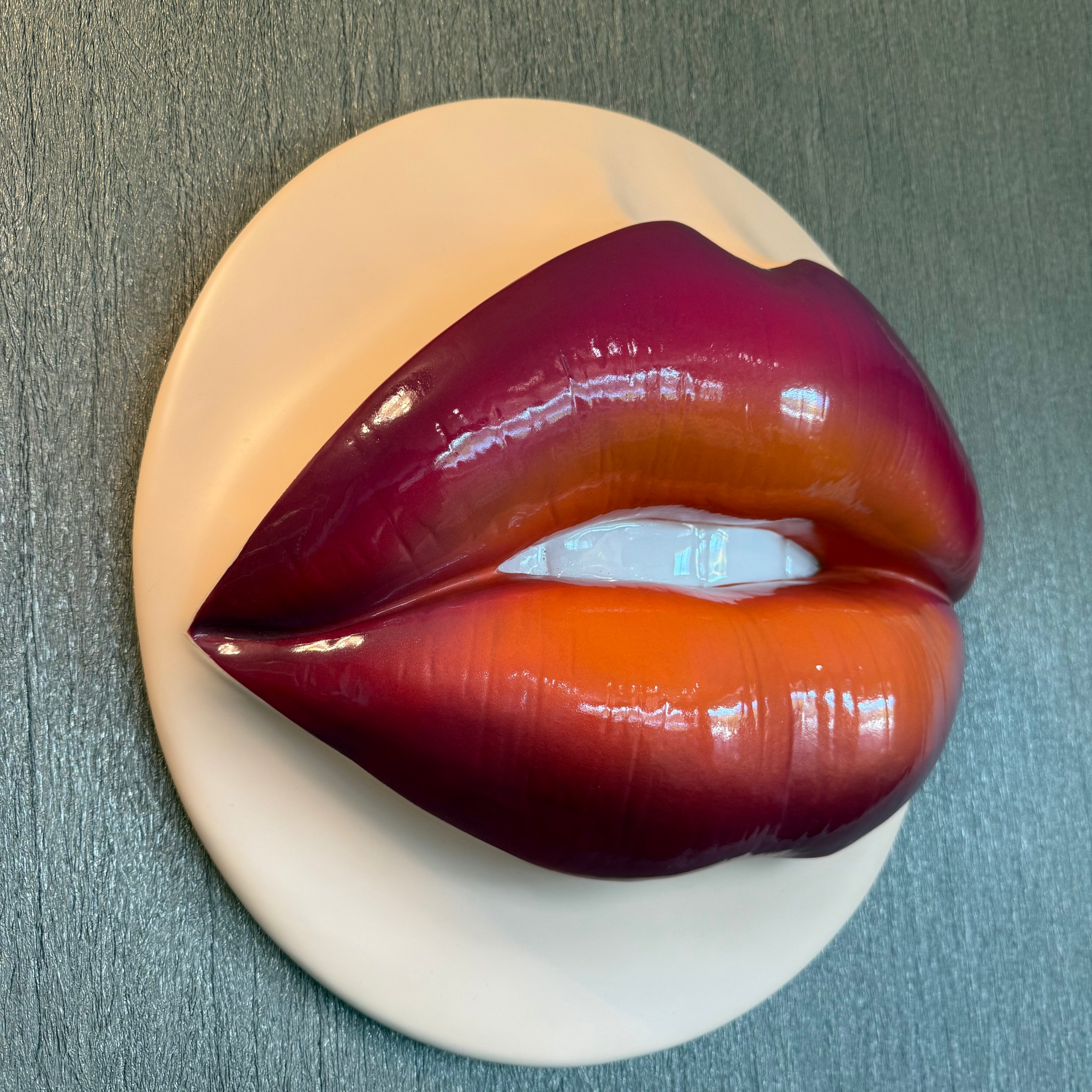 Sunkist Parted Lips Sculpture